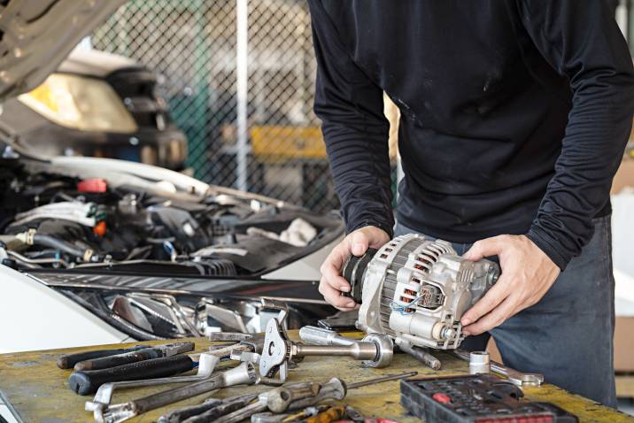 How to Know When to Change Your Alternator